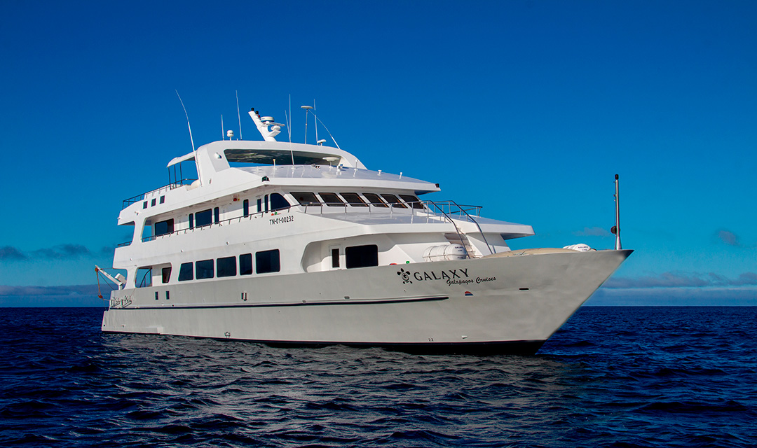  Slide Exterior Galaxy Yacht - Galagents